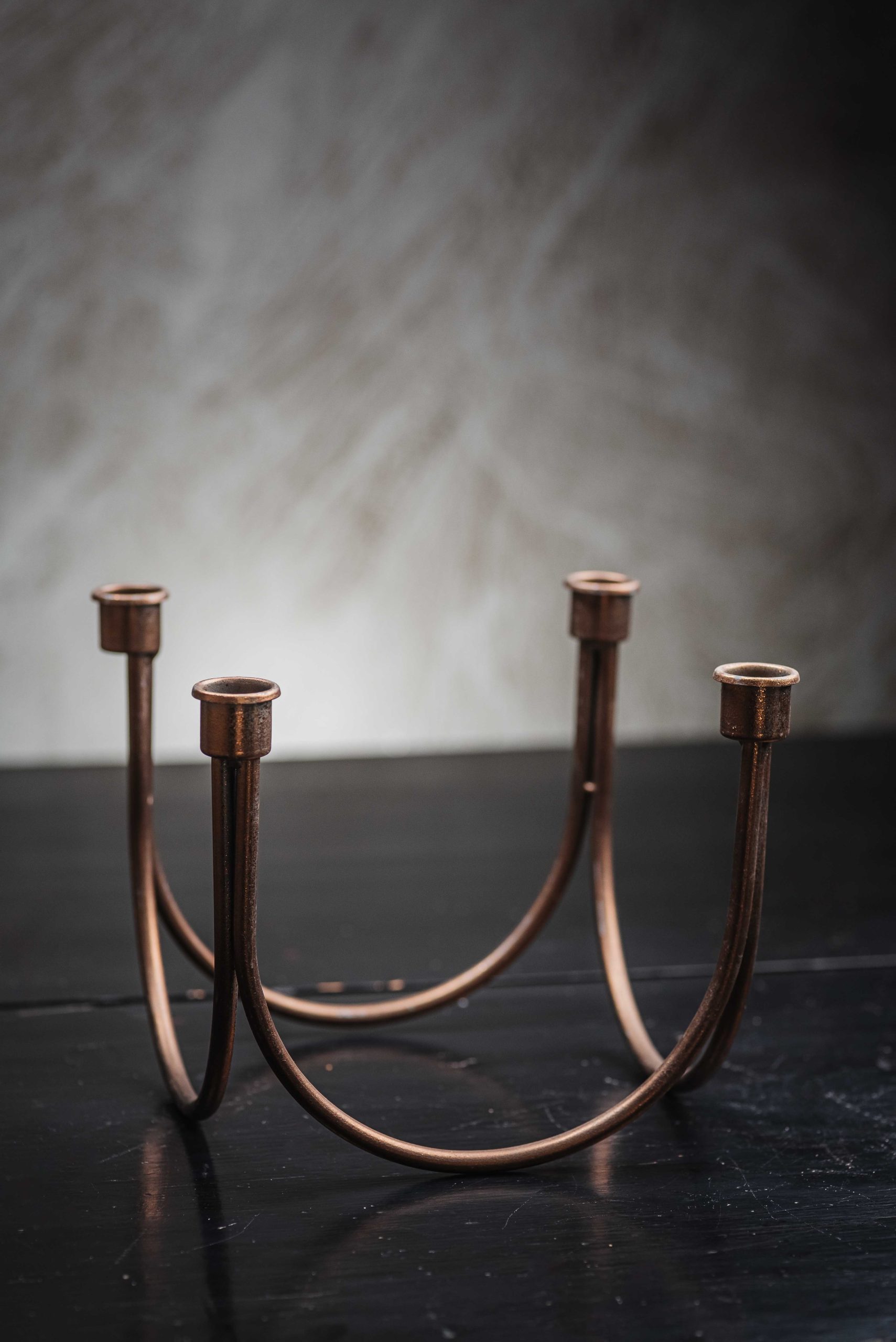 Μεταλλικός Κηροστάτης 4 Θέσεων σε Αντικέ Μπρονζέ Απόχρωση