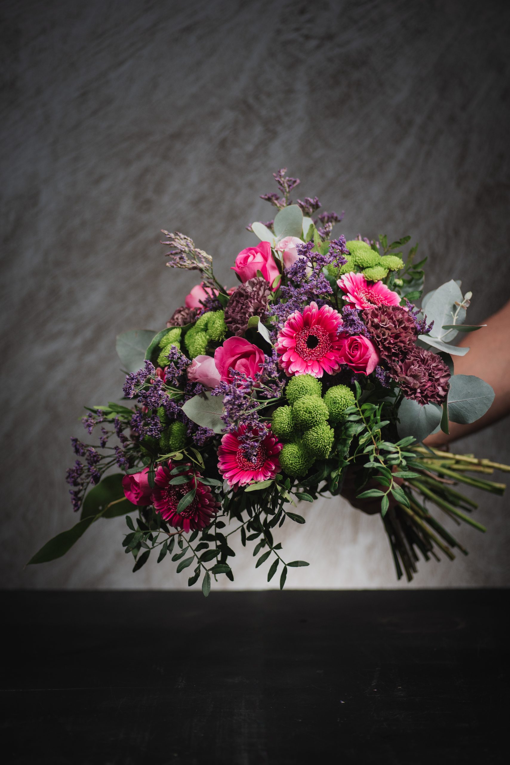 Velvet Pulse | A bouquet of strength and emotion